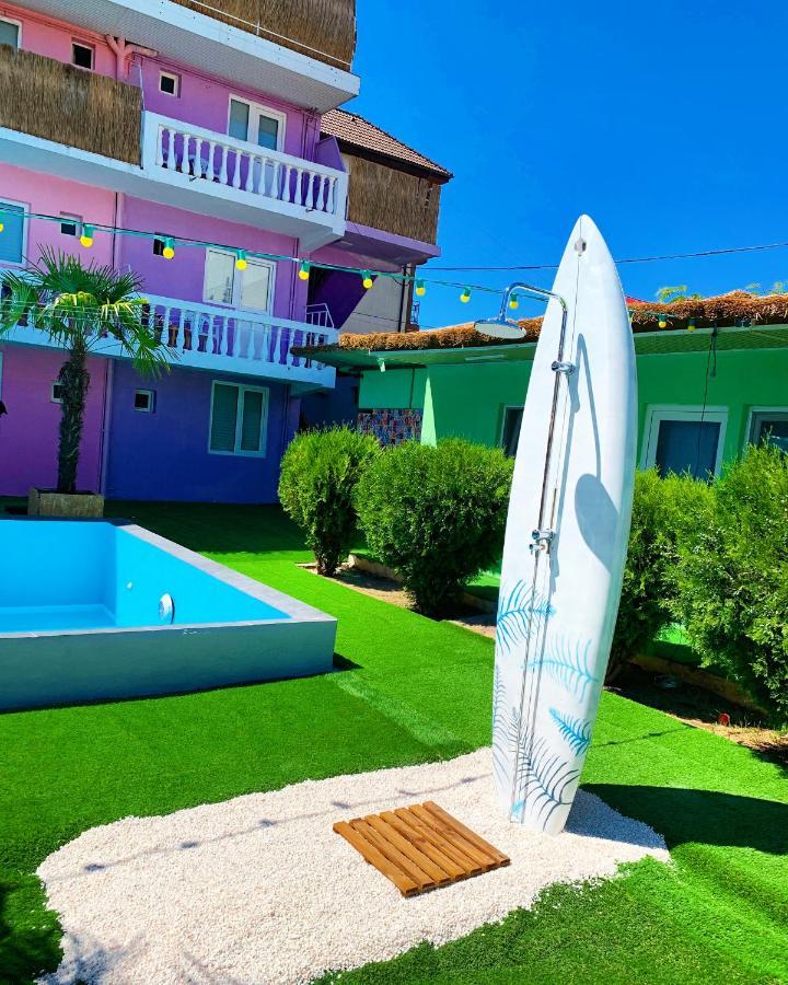 Casa Barbie Costinesti 호스텔 외부 사진