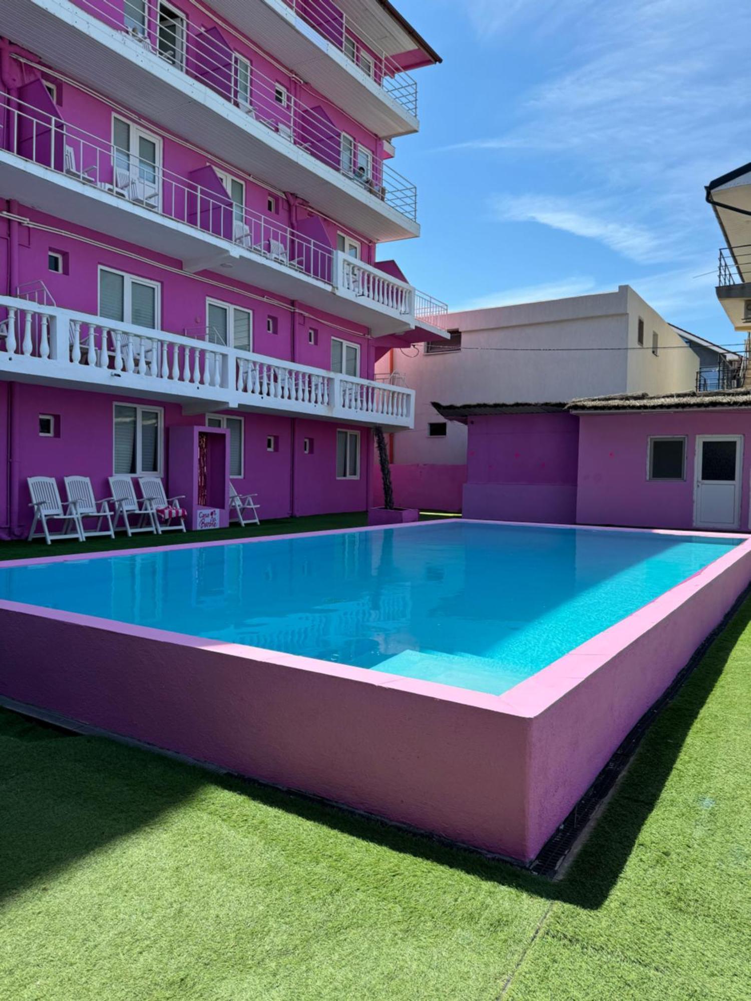Casa Barbie Costinesti 호스텔 외부 사진